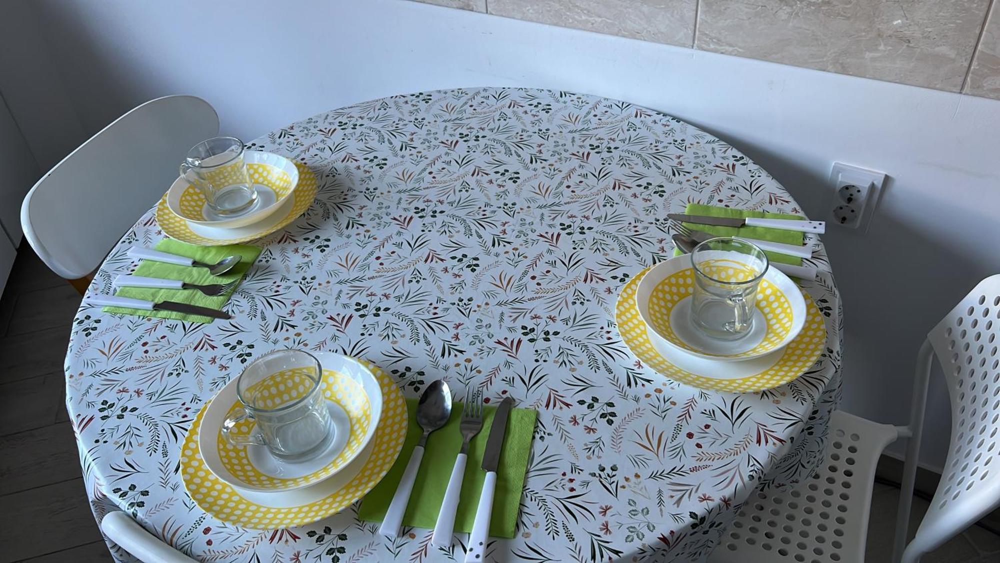 2 Rooms Apartment Airy & Bright Relax Iasi Bagian luar foto